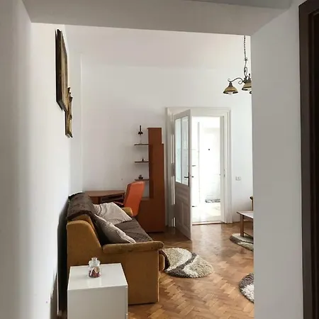 Old Town Apart Апартаменти Брашов